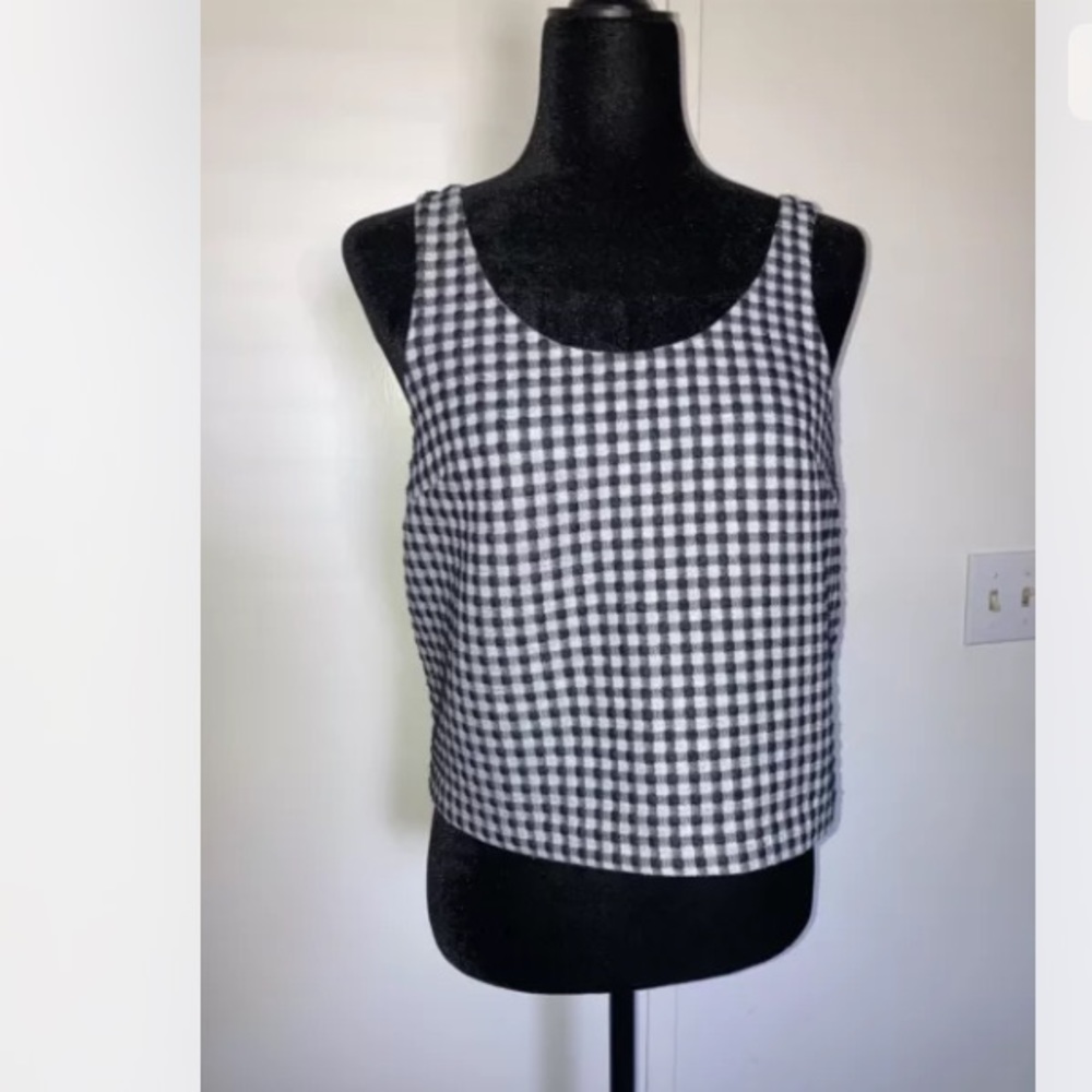 Club Monaco Black and White Top Small